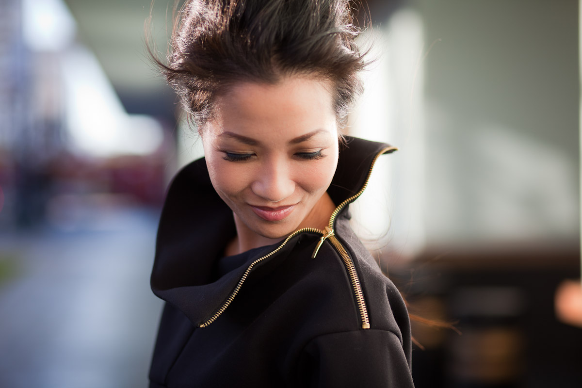 Unzip Shift dress & Gold details Wendy's LookbookWendy's Lookbook