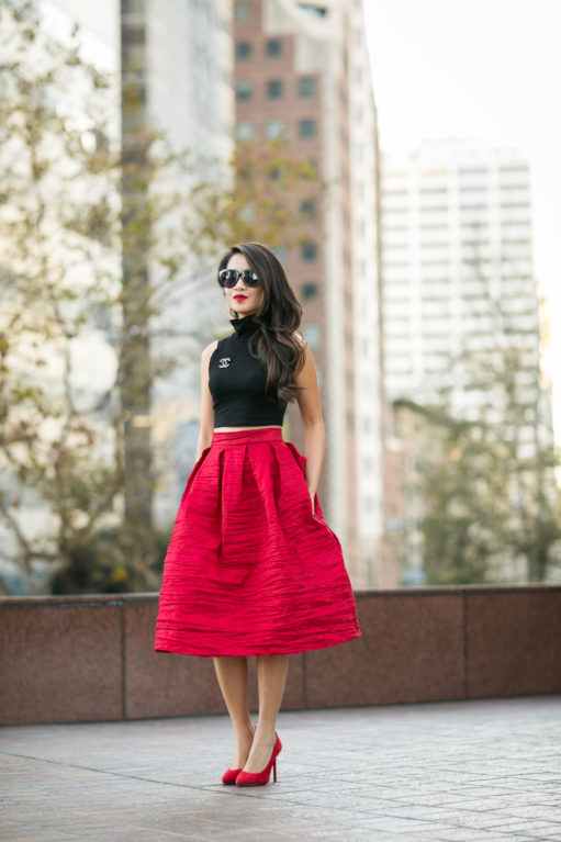 Triple Red :: Textured skirt & Suede pumps - Wendy's Lookbook