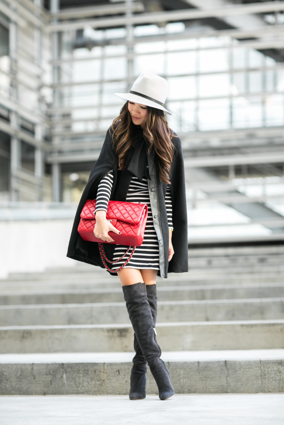 Cape Part Two :: Black capelet & White floppy fedora